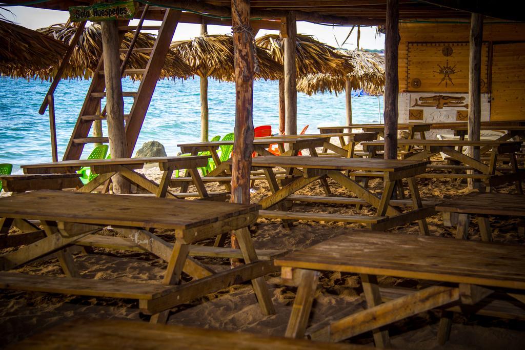 Nuestros Tres Tesoros Cano de Loro Exterior foto